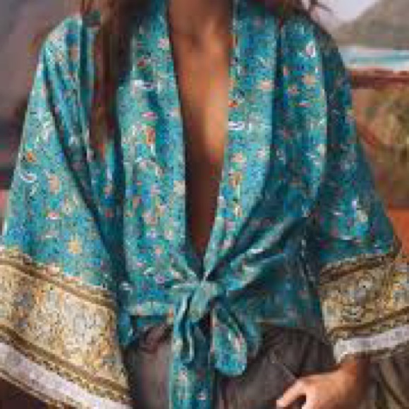 Private Label Tops - Floral Cropped Tie Front Kimono NEW!
